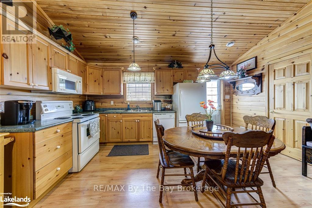 44 Cabin Crescent, Wasaga Beach, Ontario  L9Z 1X7 - Photo 9 - S10898088