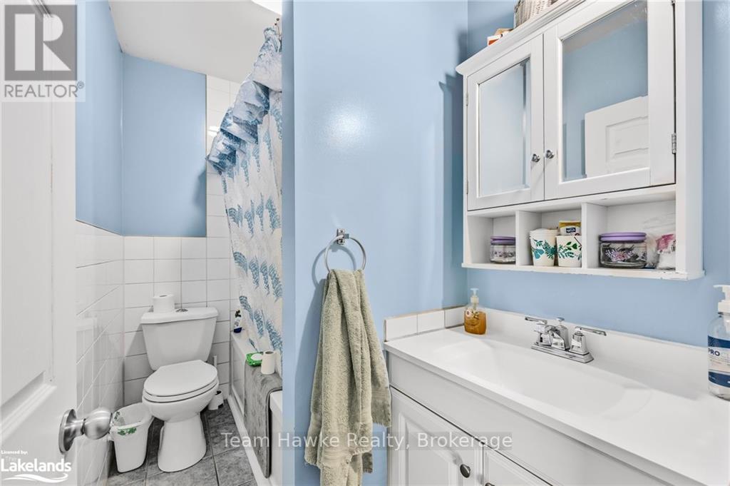 4 Maria Street, Penetanguishene, Ontario  L9M 1L6 - Photo 11 - S10898201