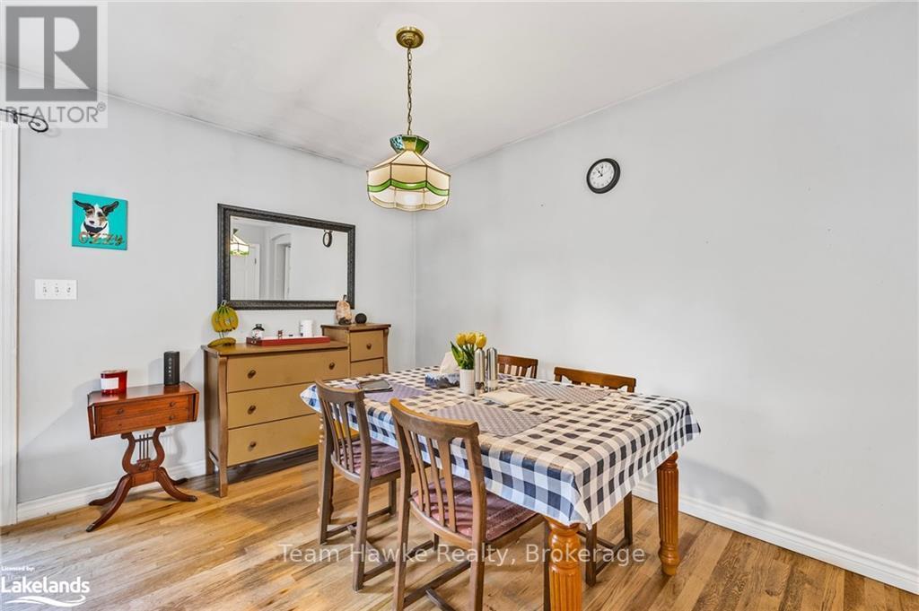 4 Maria Street, Penetanguishene, Ontario  L9M 1L6 - Photo 7 - S10898201