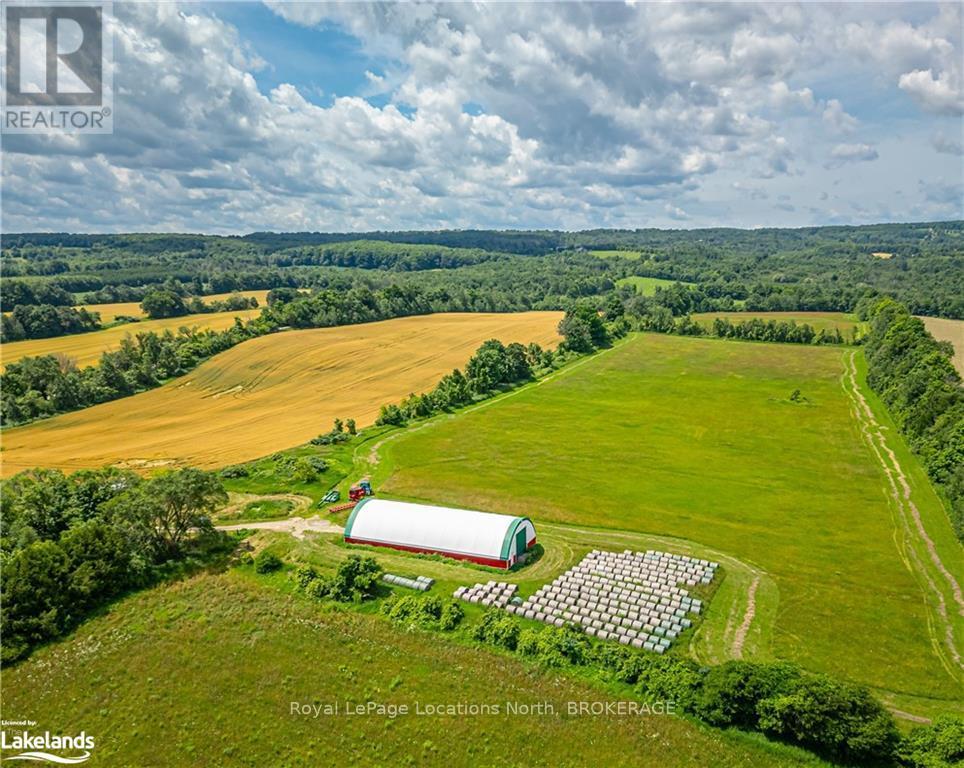 7958 21/22 Nottawasaga Side Road, Clearview, Ontario  L0M 1H0 - Photo 2 - S10899939