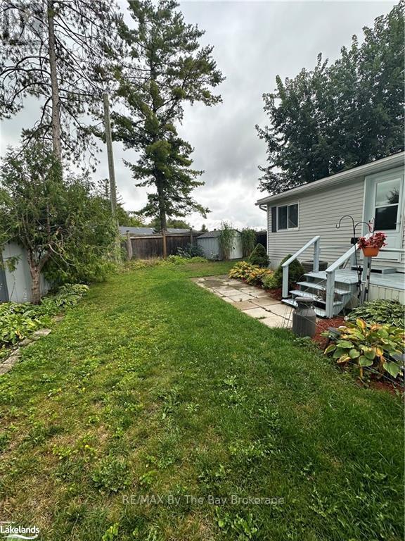 27 Shaw Street, Wasaga Beach, Ontario  L9Z 1K3 - Photo 13 - S10438898