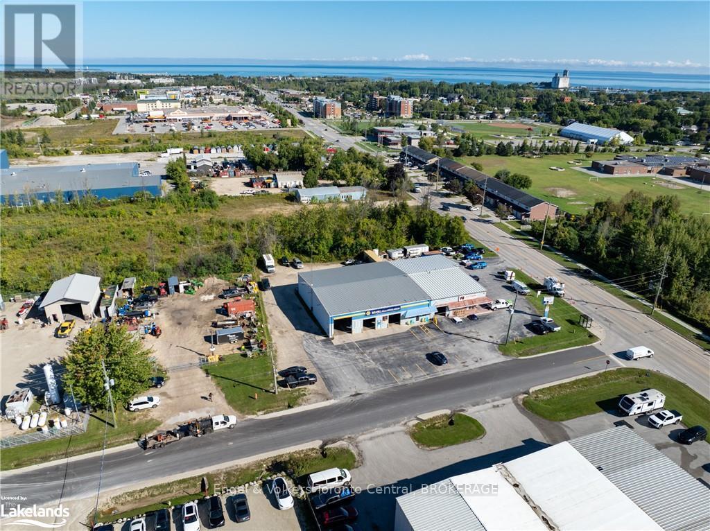 80 High Street, Collingwood, Ontario  L9Y 4V6 - Photo 3 - S10438935