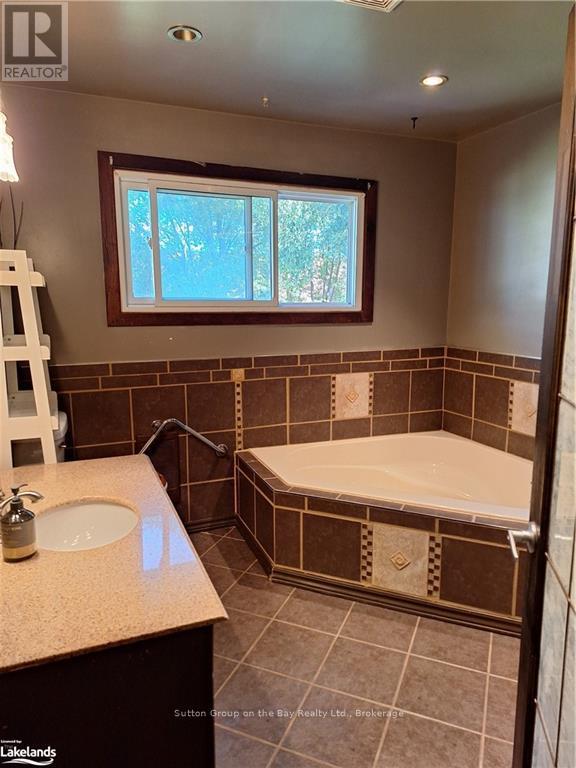 202 Point Street N, Clearview, Ontario  L0M 1S0 - Photo 23 - S10439553