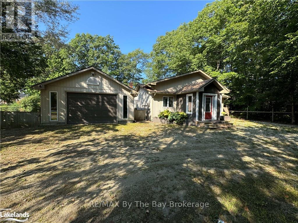 56 Smallman Drive, Wasaga Beach, Ontario  L9Z 1L1 - Photo 2 - S10895533
