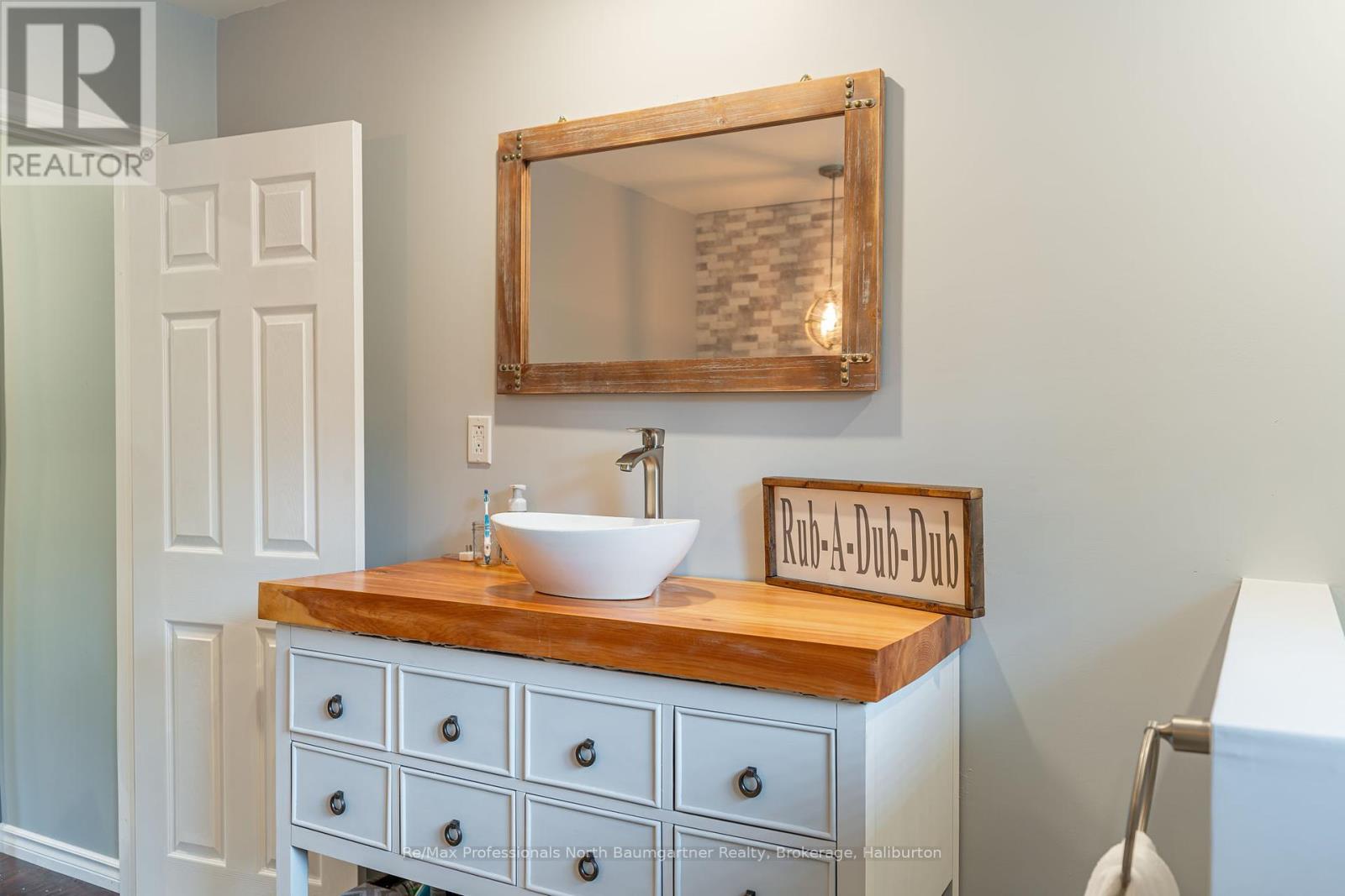 1625 Hunter Creek Road, Minden Hills, Ontario  K0M 2K0 - Photo 19 - X10434162