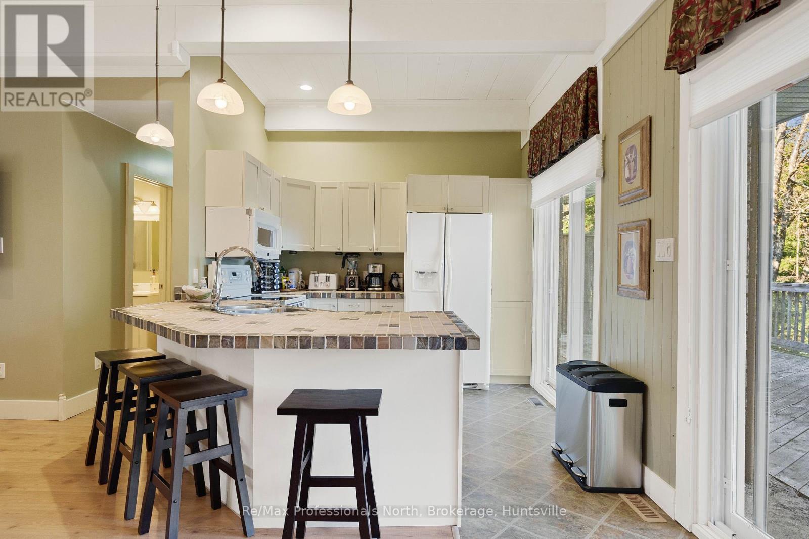 86 Lynx Drive, Kearney, Ontario  P0A 1M0 - Photo 24 - X10434318