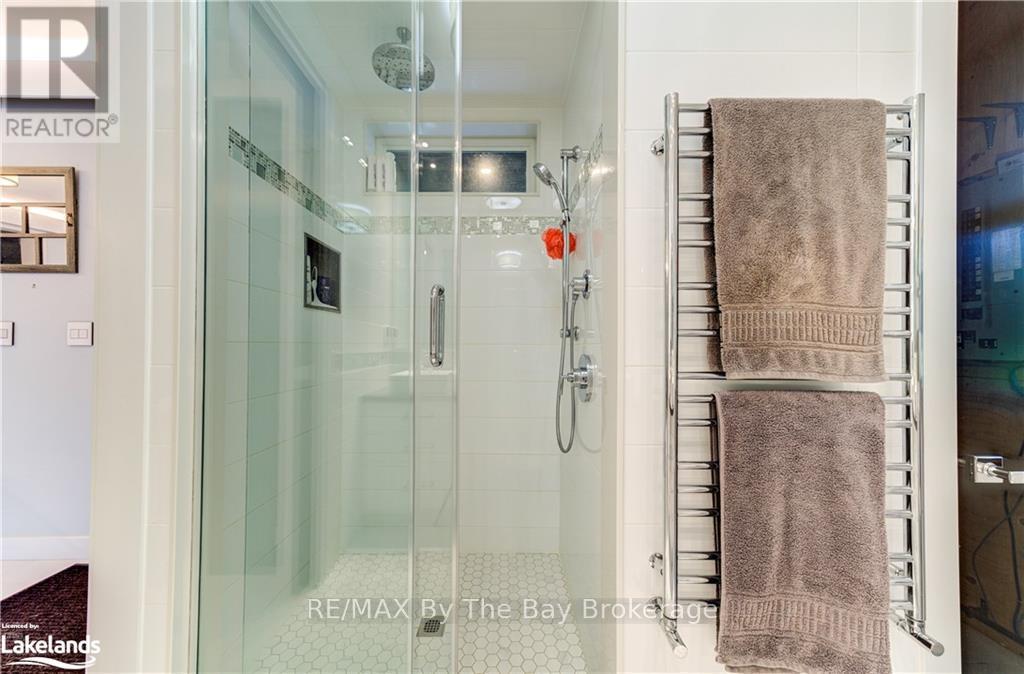 656 Oxbow Park Drive, Wasaga Beach, Ontario  L9Z 2V2 - Photo 20 - S10438394