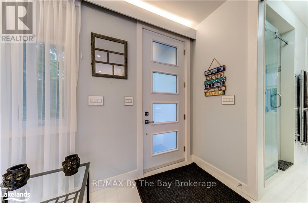 656 Oxbow Park Drive, Wasaga Beach, Ontario  L9Z 2V2 - Photo 6 - S10438394