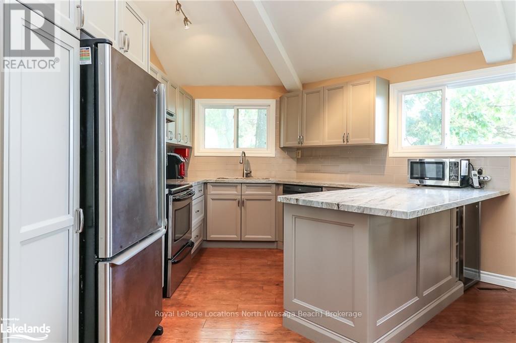 10 Sunset Court, Wasaga Beach, Ontario  L9Z 2A9 - Photo 11 - S10894816