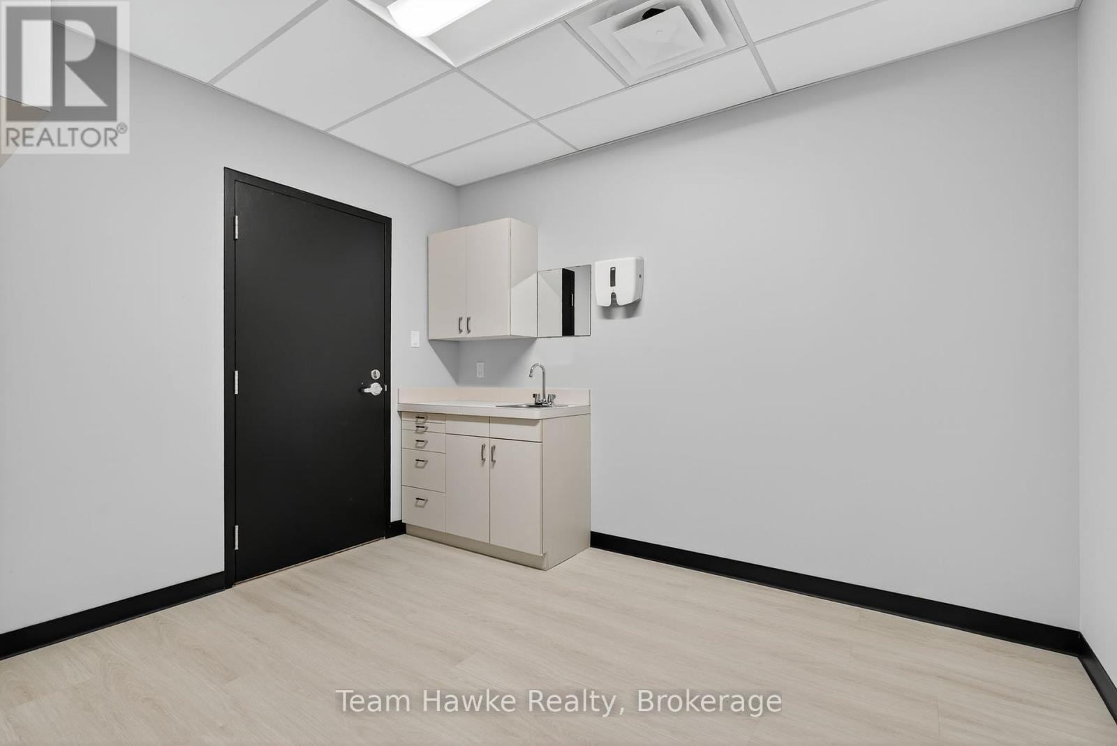 204 - 240 Penetanguishene Road, Midland, Ontario  L4R 4P4 - Photo 20 - S10437600