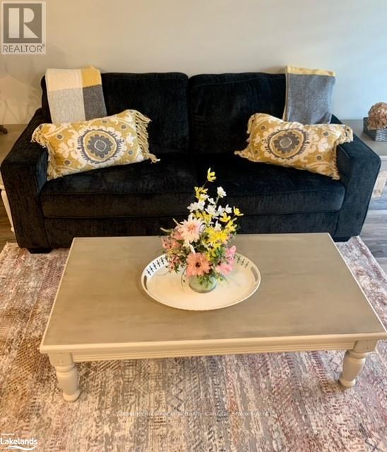 674 Johnston Park Avenue, Collingwood, Ontario  L9Y 5C7 - Photo 5 - S10438273