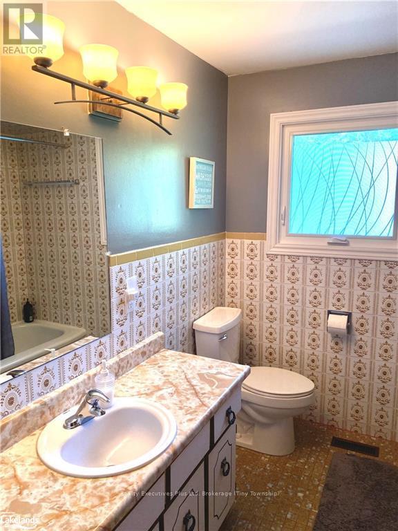 11 Old Trail Rd, Tiny, Ontario  L0L 2T0 - Photo 12 - S10440001