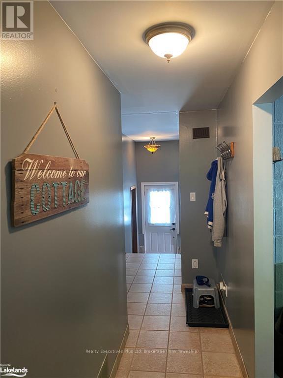 11 Old Trail Rd, Tiny, Ontario  L0L 2T0 - Photo 3 - S10440001