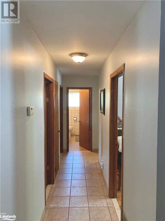 11 Old Trail Rd, Tiny, Ontario  L0L 2T0 - Photo 7 - S10440001