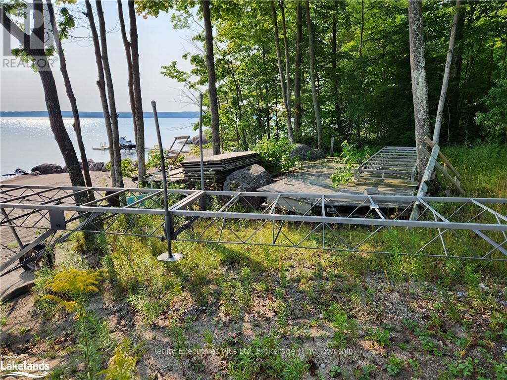 103 Kchi Sin Miikan, Christian Island 30, Ontario  L9M 0A9 - Photo 35 - S10437505