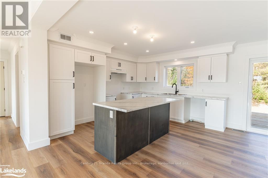 1026 Piper Glen Road, Minden Hills, Ontario  K0M 2K0 - Photo 11 - X10437058