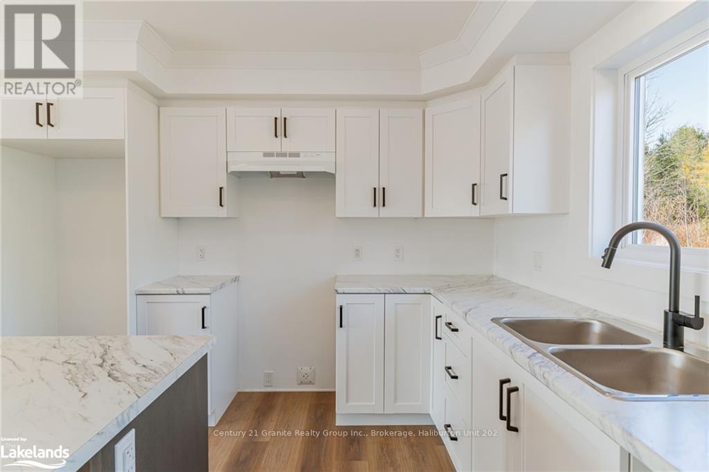 1026 Piper Glen Road, Minden Hills, Ontario  K0M 2K0 - Photo 14 - X10437058