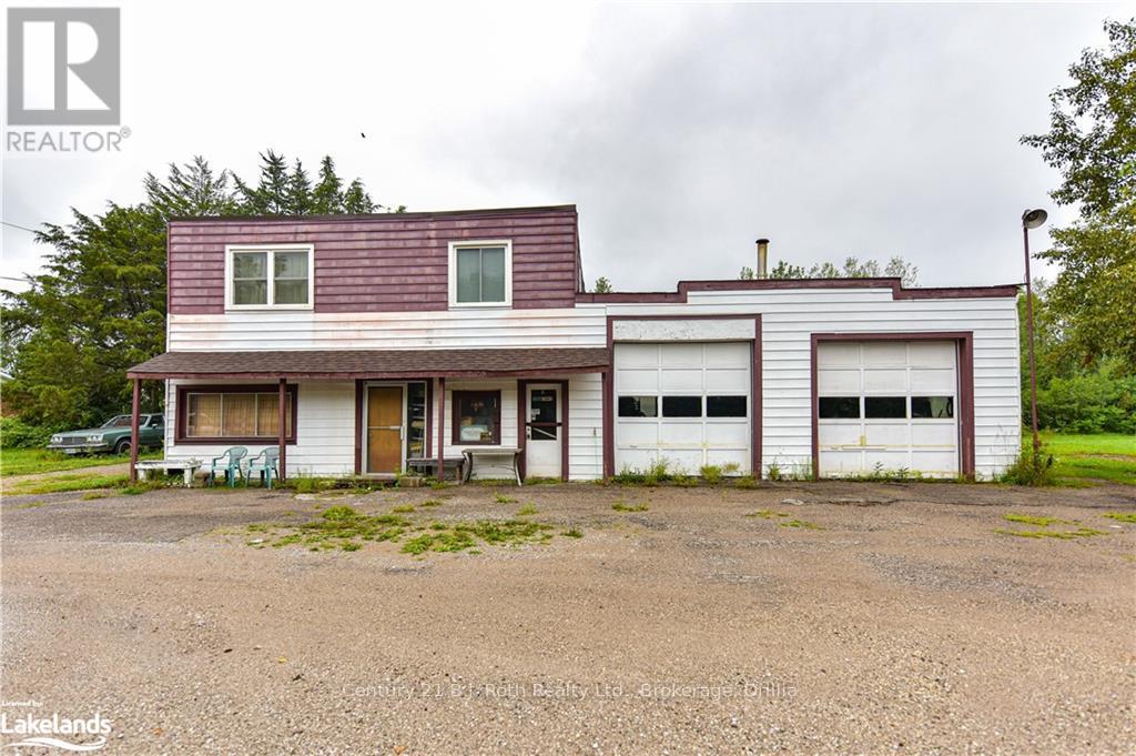 837 Memorial Avenue, Orillia, Ontario  L3V 0T7 - Photo 1 - S10436489