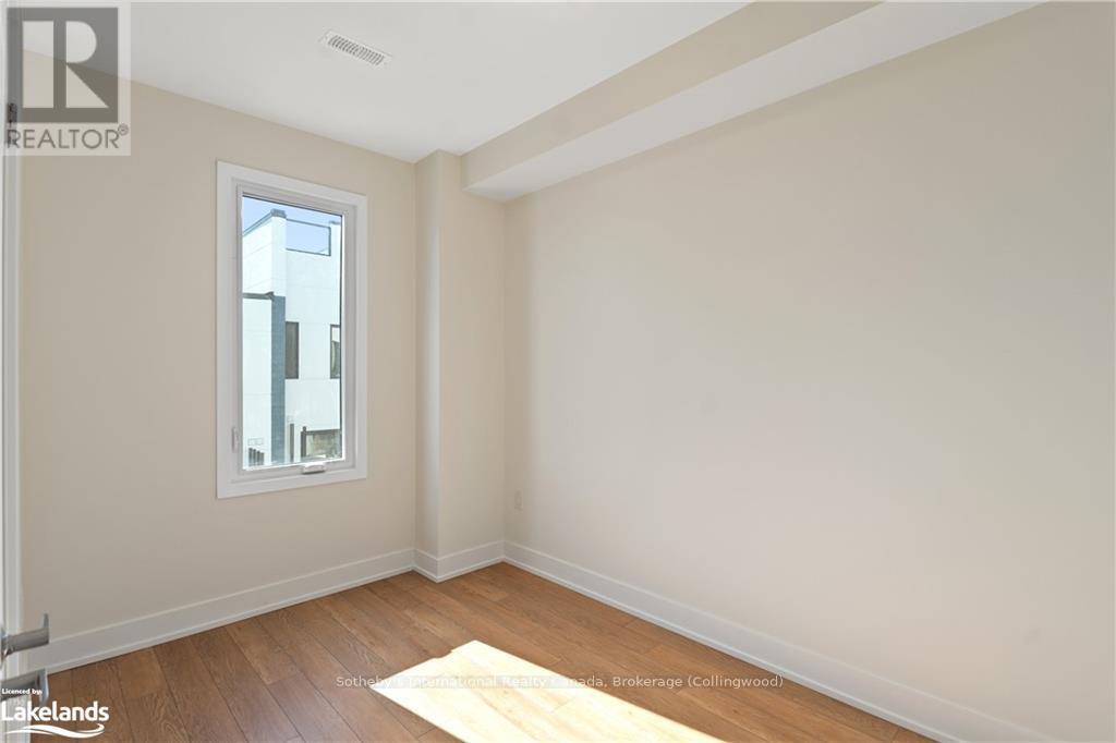 19 Mariner's Pier Way, Orillia, Ontario  L3V 8P4 - Photo 15 - S10438611