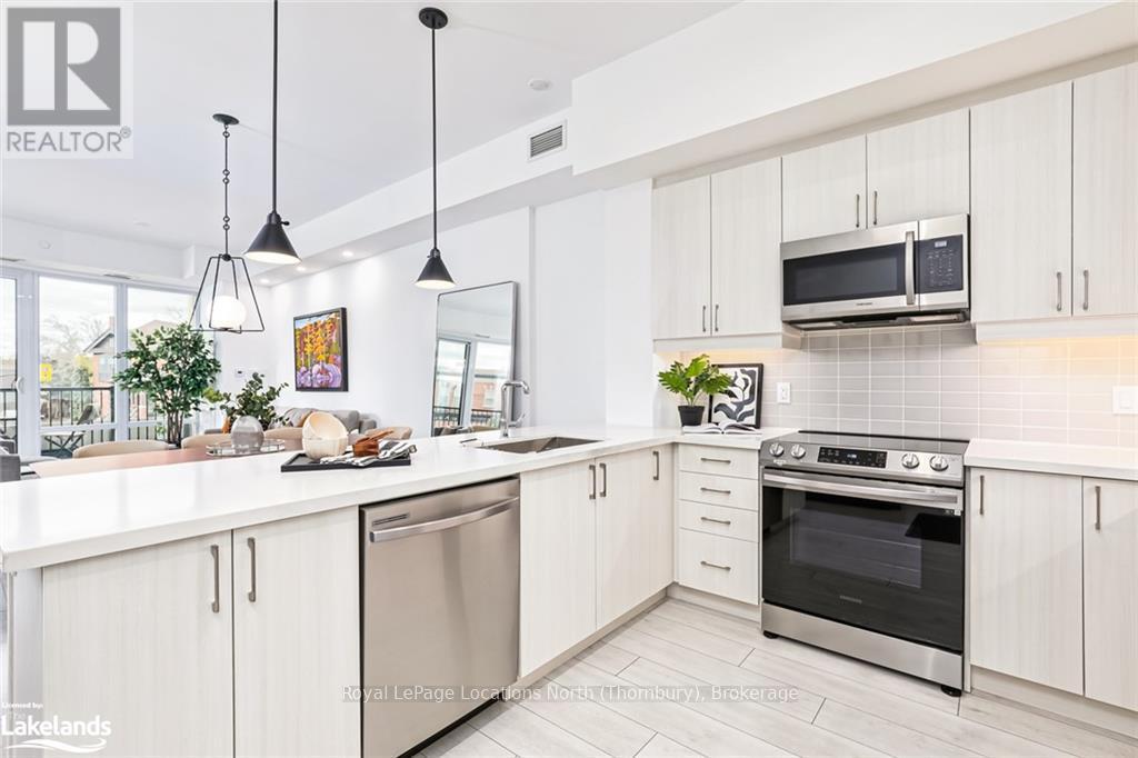 211 - 1 Hume Street, Collingwood, Ontario  L9Y 0X3 - Photo 4 - S10895611