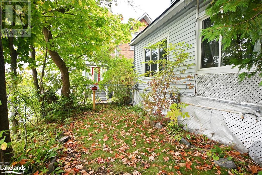 42 Bay Street, Parry Sound, Ontario  P2A 1S5 - Photo 8 - X10437099