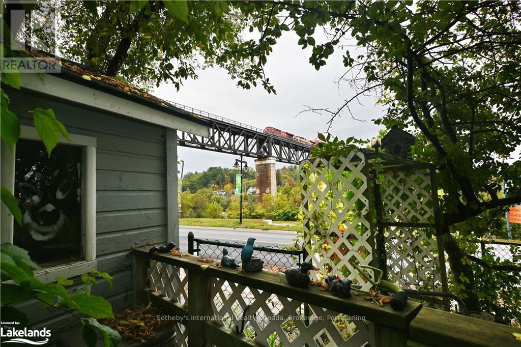 42 Bay Street, Parry Sound, Ontario  P2A 1S5 - Photo 9 - X10437099