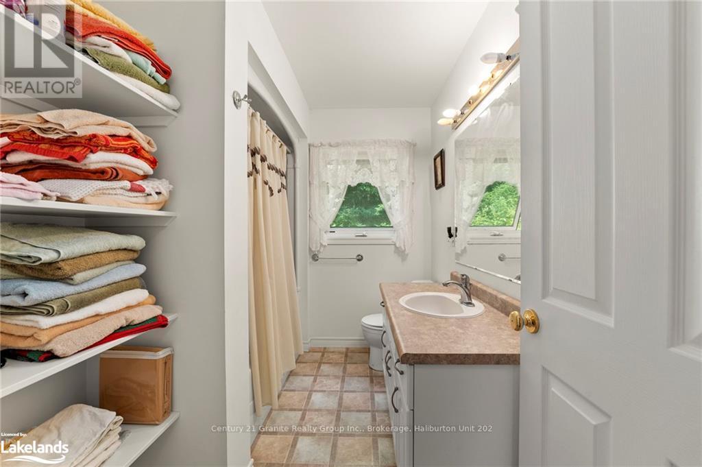 1753 Northshore Road, Algonquin Highlands (Stanhope), Ontario  K0M 1J1 - Photo 17 - X10437297