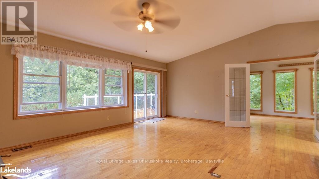 4244 Muskoka Road 117, Lake Of Bays, Ontario  P0B 1A0 - Photo 22 - X10437475