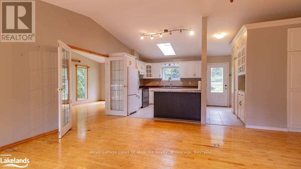4244 Muskoka Road 117, Lake Of Bays, Ontario  P0B 1A0 - Photo 8 - X10437475