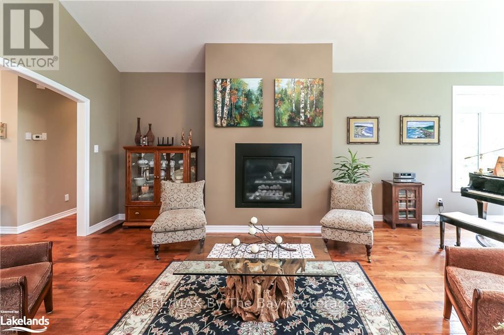 6169 27/28 Nottawasaga Side Road, Clearview (Stayner), Ontario  L0M 1S0 - Photo 9 - S10434746