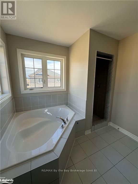 205 Clipper Drive, Clearview (Stayner), Ontario  L0M 1S0 - Photo 21 - S10437256