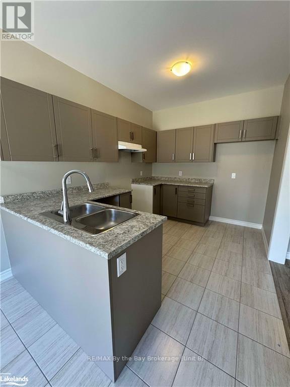 205 Clipper Drive, Clearview (Stayner), Ontario  L0M 1S0 - Photo 8 - S10437256