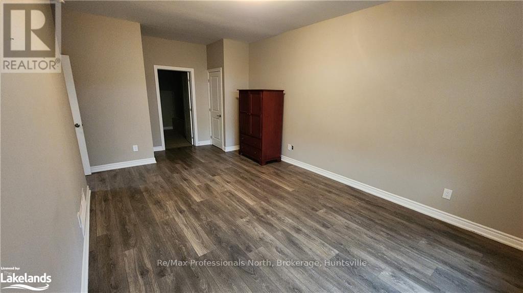 11 Prescott Crescent, Bracebridge (Monck (Bracebridge)), Ontario  P1L 0B7 - Photo 12 - X10437924