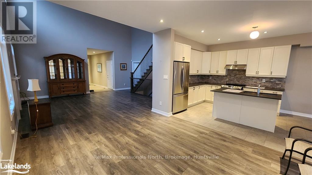 11 Prescott Crescent, Bracebridge (Monck (Bracebridge)), Ontario  P1L 0B7 - Photo 6 - X10437924