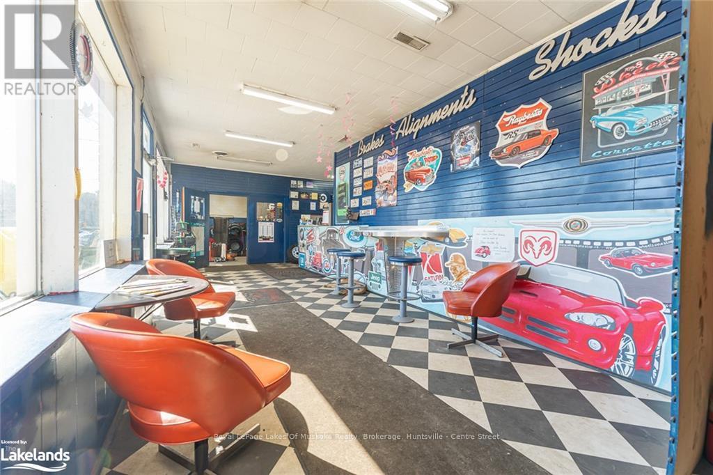 72 Bowes Street, Parry Sound, Ontario  P2A 2L7 - Photo 3 - X10438084