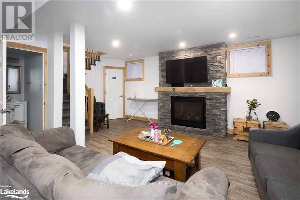 210 Arlberg Crescent, Blue Mountains, Ontario  L9Y 0M1 - Photo 25 - X10434871