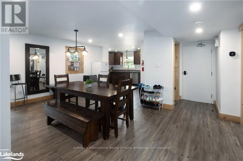 210 Arlberg Crescent, Blue Mountains, Ontario  L9Y 0M1 - Photo 4 - X10434871