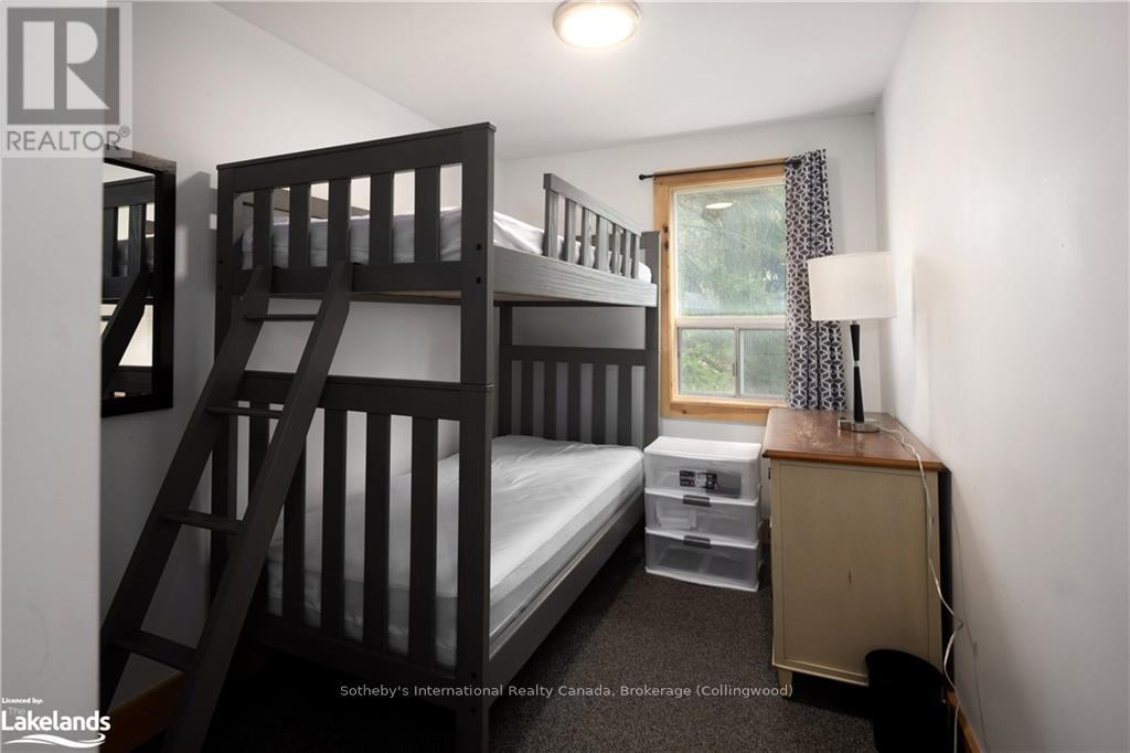 210 Arlberg Crescent, Blue Mountains, Ontario  L9Y 0M1 - Photo 7 - X10434871