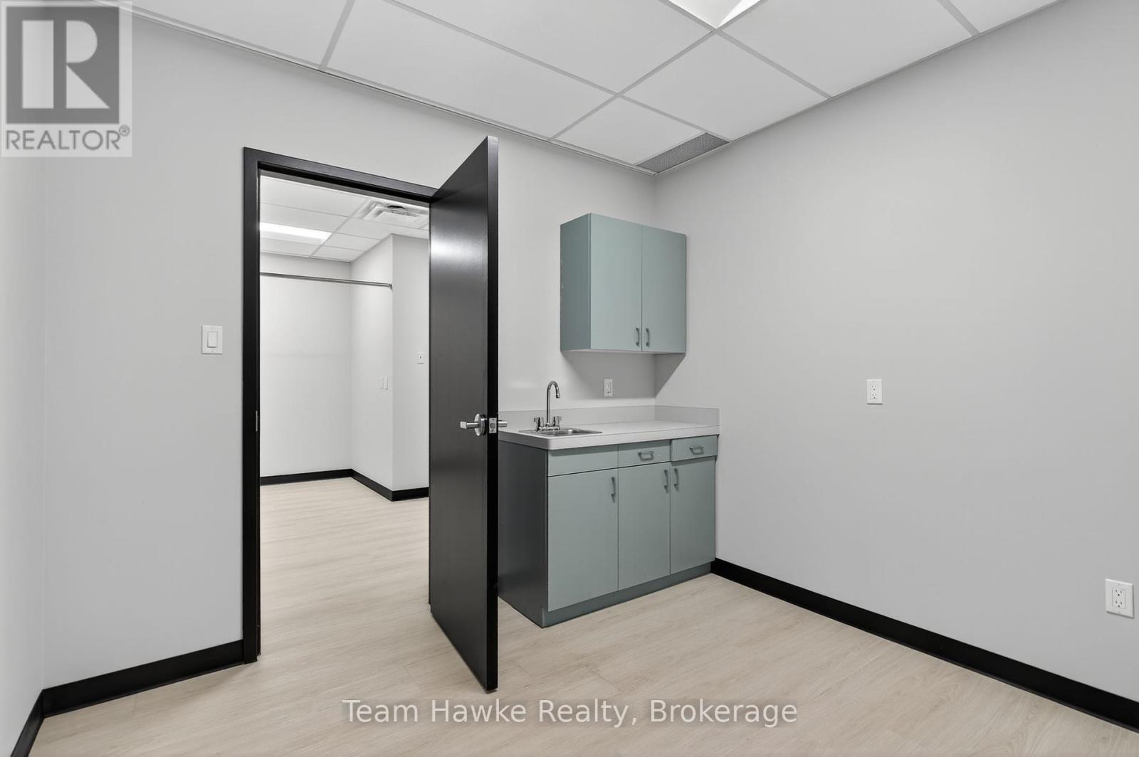 206 - 240 Penetanguishene Road, Midland, Ontario  L4R 4P4 - Photo 28 - S10437488