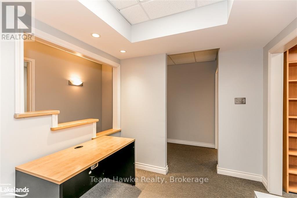 203 - 240 Penetanguishene Road, Midland, Ontario  L4R 4P4 - Photo 14 - S10896284