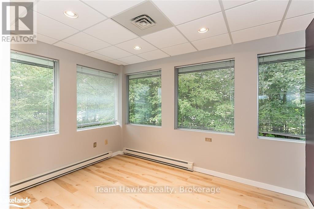 203 - 240 Penetanguishene Road, Midland, Ontario  L4R 4P4 - Photo 17 - S10896284