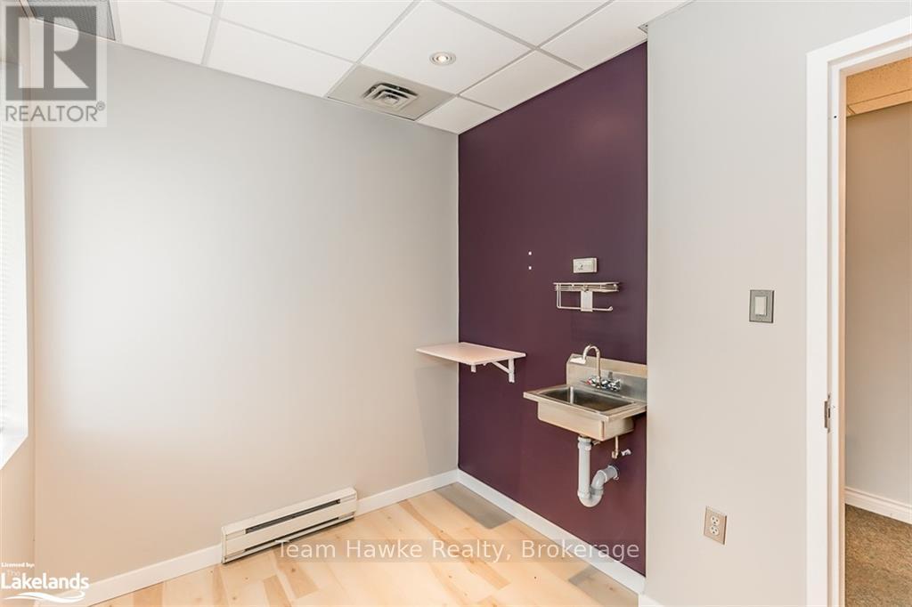 203 - 240 Penetanguishene Road, Midland, Ontario  L4R 4P4 - Photo 19 - S10896284