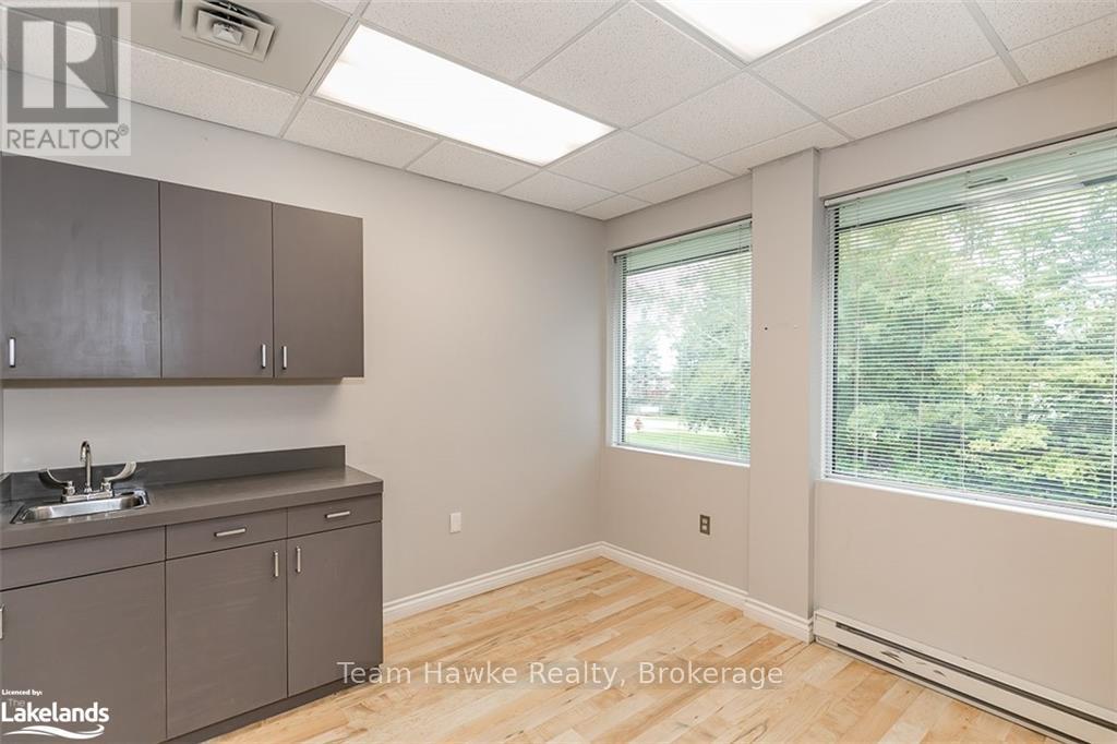 203 - 240 Penetanguishene Road, Midland, Ontario  L4R 4P4 - Photo 20 - S10896284