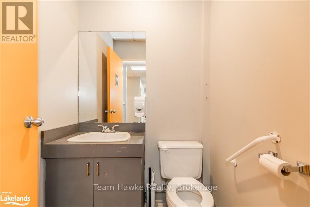 203 - 240 Penetanguishene Road, Midland, Ontario  L4R 4P4 - Photo 25 - S10896284
