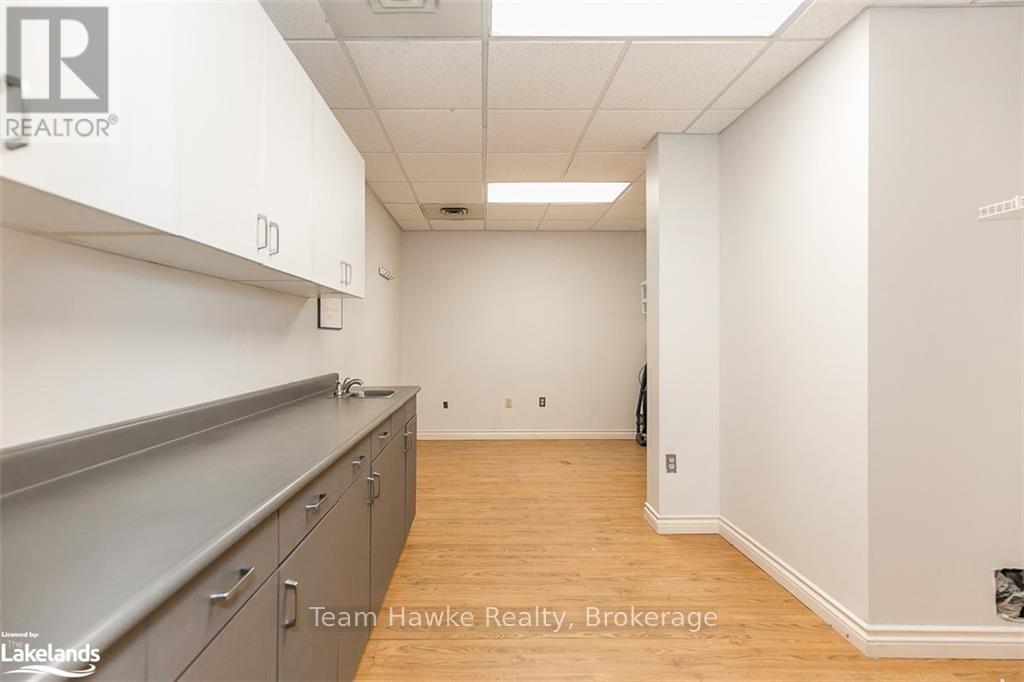 203 - 240 Penetanguishene Road, Midland, Ontario  L4R 4P4 - Photo 38 - S10896284