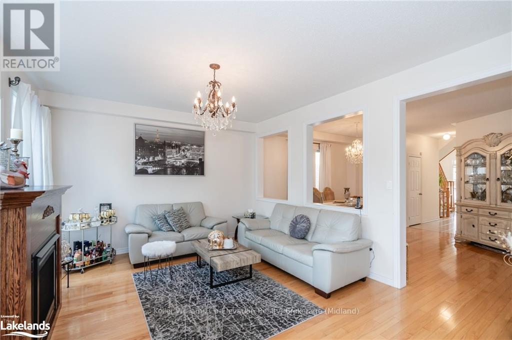 26 Homerton Avenue, Richmond Hill, Ontario  L4E 0W2 - Photo 12 - N10437405
