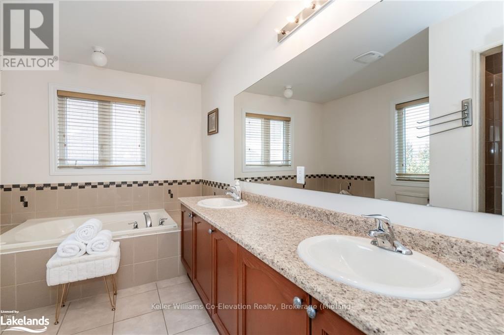 26 Homerton Avenue, Richmond Hill, Ontario  L4E 0W2 - Photo 20 - N10437405