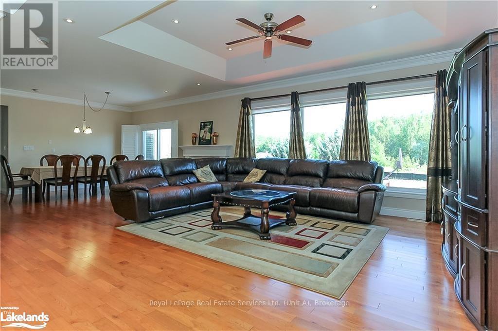 16 Wasaga Sands Drive, Wasaga Beach, Ontario  L9Z 1J6 - Photo 10 - S10437956
