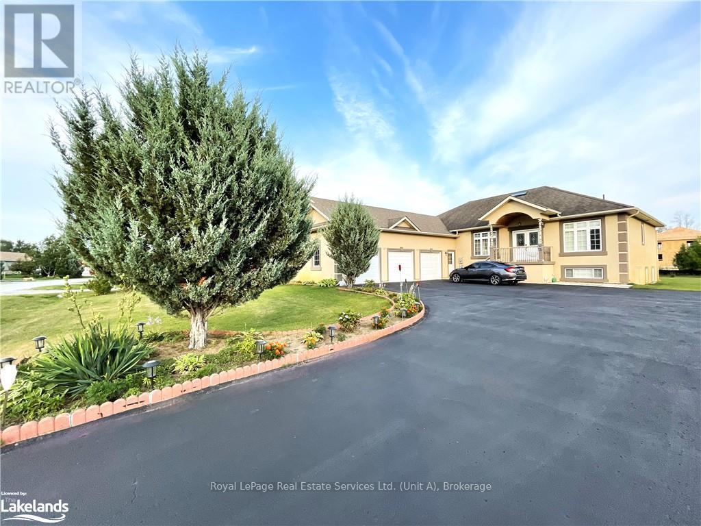 16 Wasaga Sands Drive, Wasaga Beach, Ontario  L9Z 1J6 - Photo 2 - S10437956