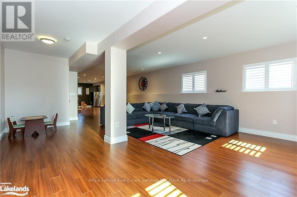 16 Wasaga Sands Drive, Wasaga Beach, Ontario  L9Z 1J6 - Photo 30 - S10437956